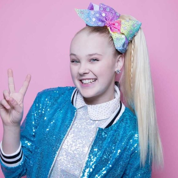 Meet your Posher, Julia - Picture 9 of 16